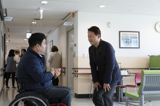 水原市候选人（金牌候选人）金永南（Nong-Nam Kim），“帮助残疾人独立的必要政策”