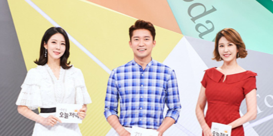 今天晚上MBC现场直播的Ui-ri分发了Corona 19面具Kim Bo-sung，您的自我隔离故事是什么？
